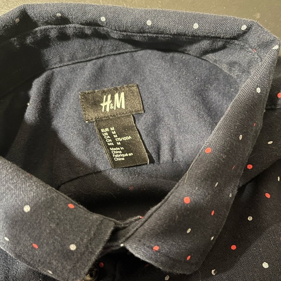 H&M Men’s Button Down Top - medium - Picture 7 of 7